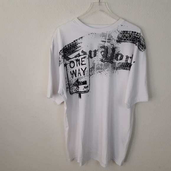 Kani Gold Graphic T-Shirt - Picture 1 of 6